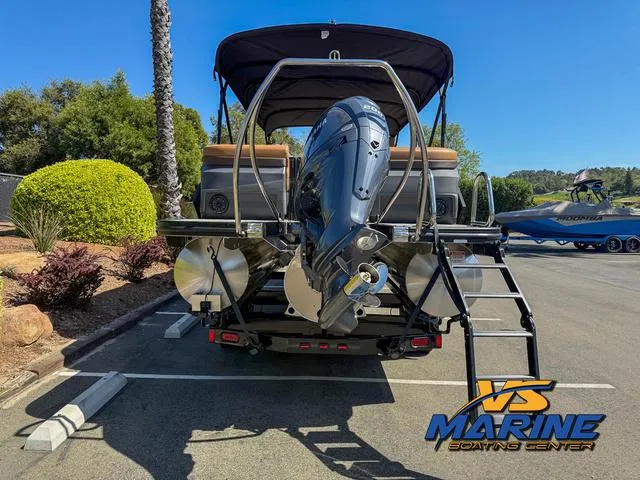 Slide: The Image of Bennington M Quad Bench 24 MFB 2025 - 7