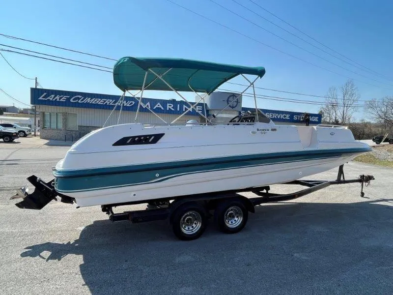 Slide: The Image of 1996 Chaparral Sunesta 250 boat on trailer at Lake Cumberland Marine. - 10
