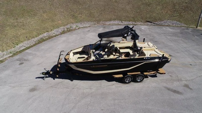 Slide: The Image of Nautique G23 2025 - 10