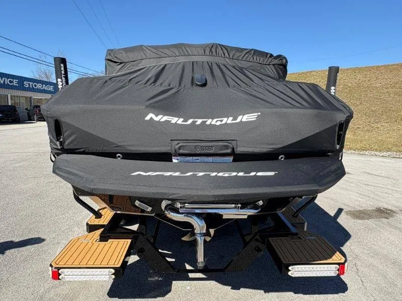 Slide: The Image of Nautique G23 2025 - 102