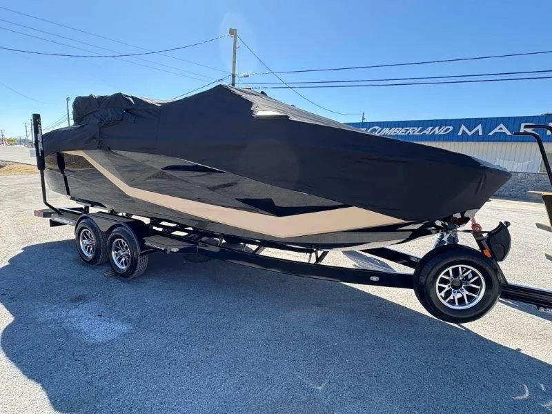 Slide: The Image of Nautique G23 2025 - 103