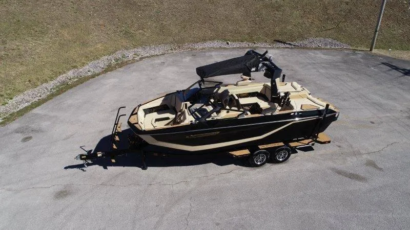 Slide: The Image of Nautique G23 2025 - 15
