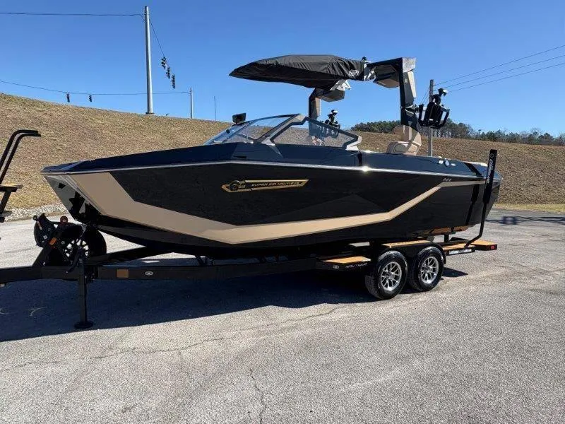 Slide: The Image of Nautique G23 2025 - 19