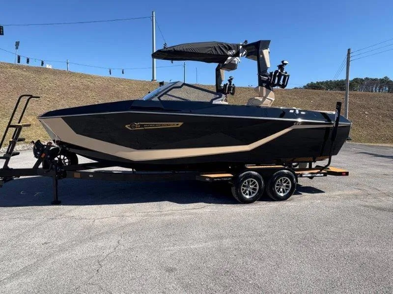 Slide: The Image of Nautique G23 2025 - 20