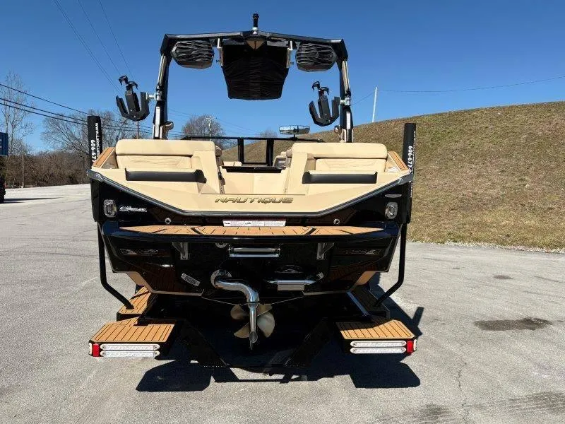 Slide: The Image of Nautique G23 2025 - 24