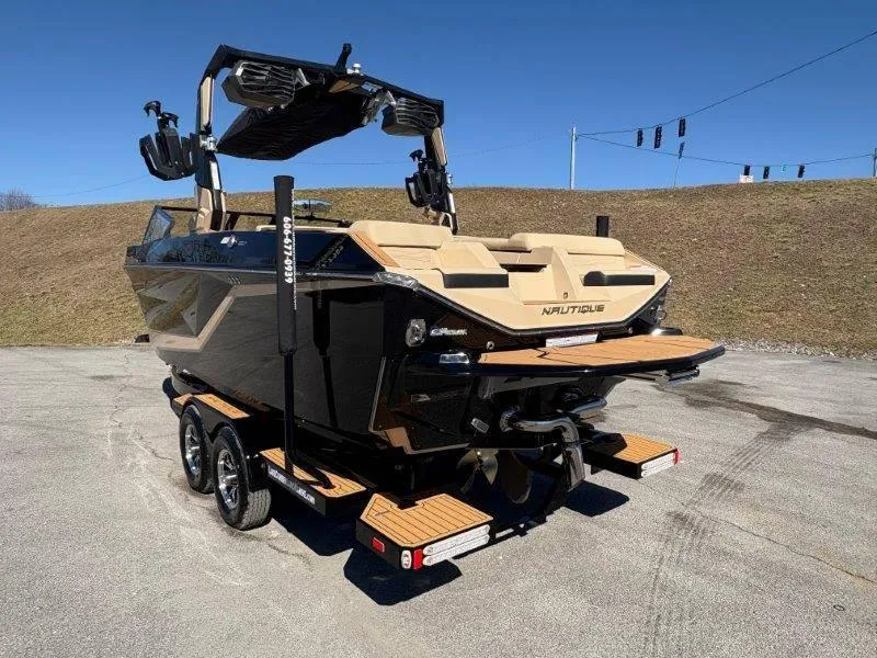 Slide: The Image of Nautique G23 2025 - 30