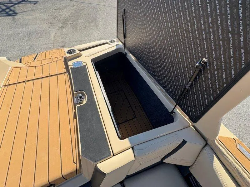 Slide: The Image of Nautique G23 2025 - 36