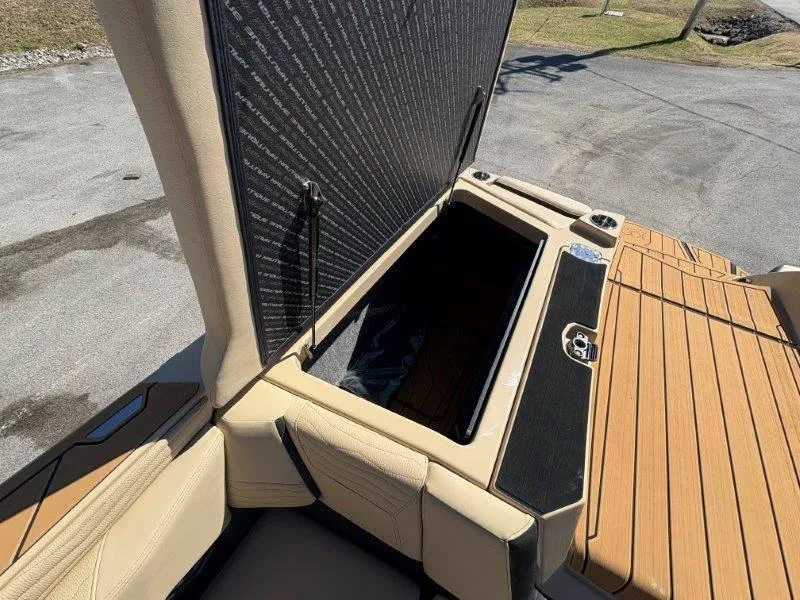 Slide: The Image of Nautique G23 2025 - 40