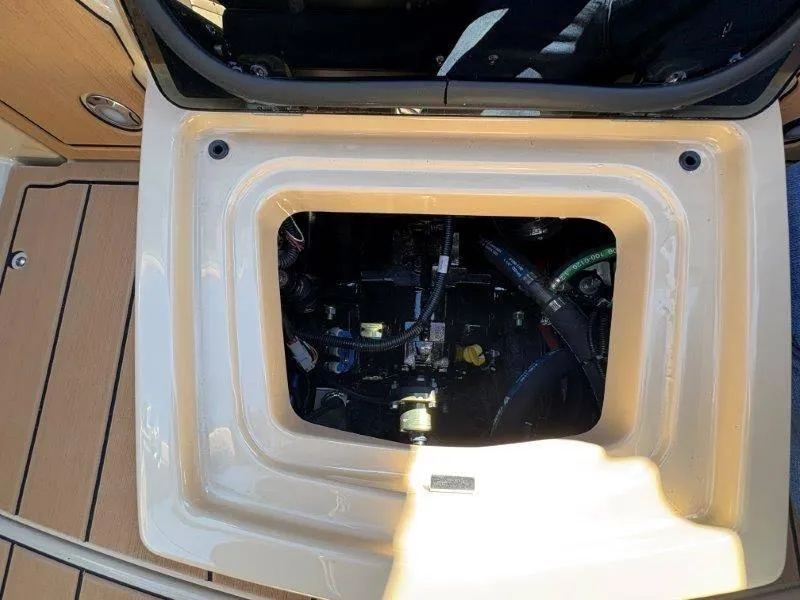 Slide: The Image of Nautique G23 2025 - 41