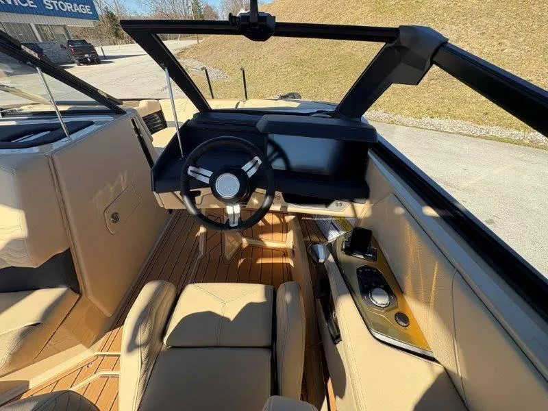 Slide: The Image of Nautique G23 2025 - 48