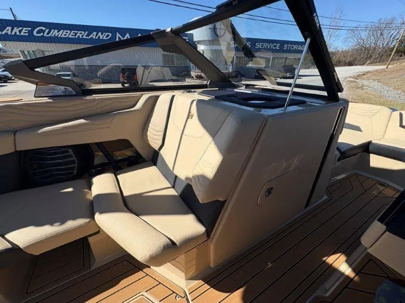 Slide: The Image of Nautique G23 2025 - 53