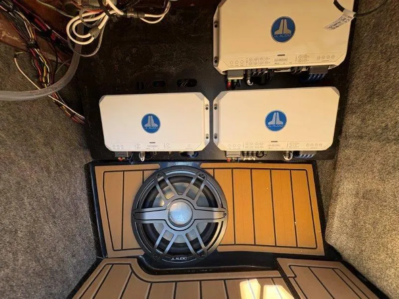 Slide: The Image of Nautique G23 2025 - 66