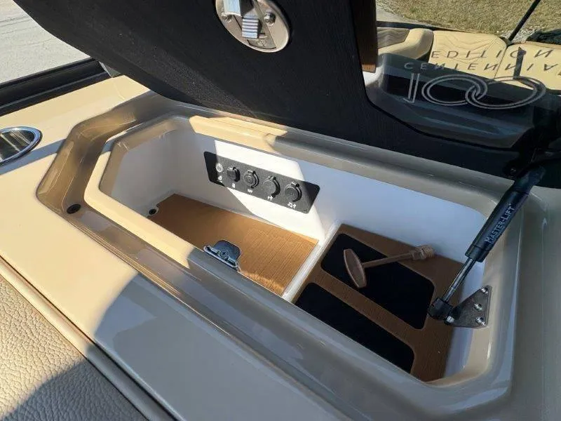 Slide: The Image of Nautique G23 2025 - 73