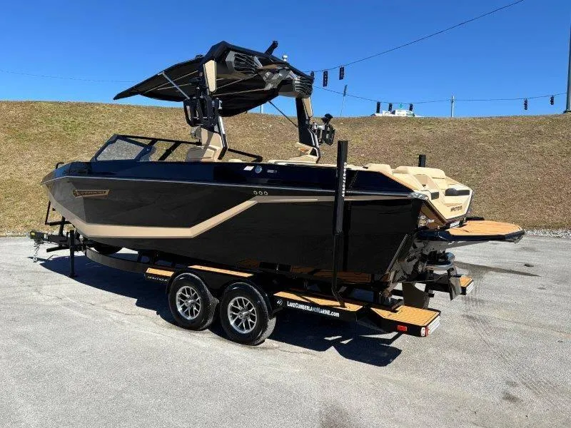 Slide: The Image of Nautique G23 2025 - 79