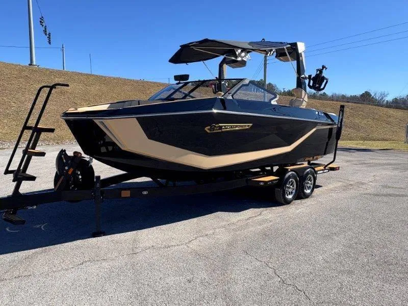 Slide: The Image of Nautique G23 2025 - 83