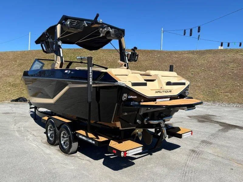 Slide: The Image of Nautique G23 2025 - 84