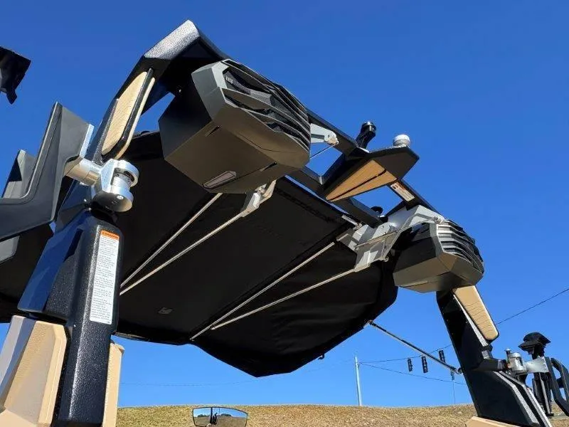 Slide: The Image of Nautique G23 2025 - 89