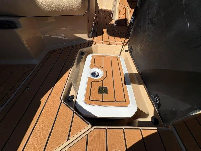 Slide: The Image of Nautique G23 2025 - 94