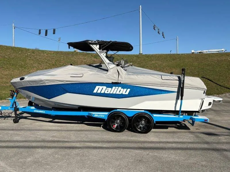 Slide: The Image of Malibu 25 LSV 2025 - 114