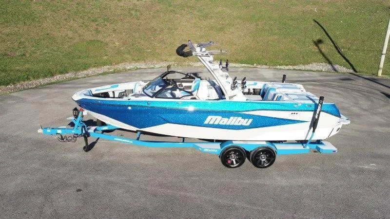 Slide: The Image of Malibu 25 LSV 2025 - 12