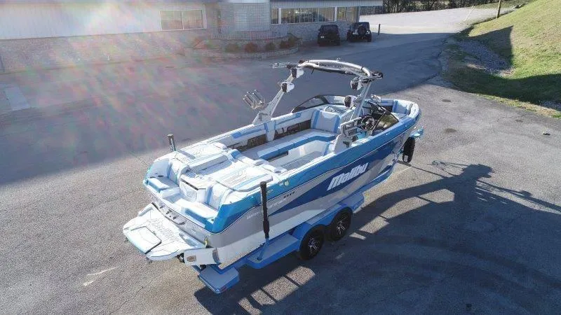 Slide: The Image of Malibu 25 LSV 2025 - 17