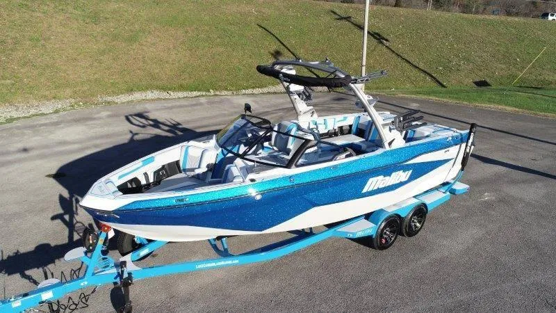 Slide: The Image of Malibu 25 LSV 2025 - 21