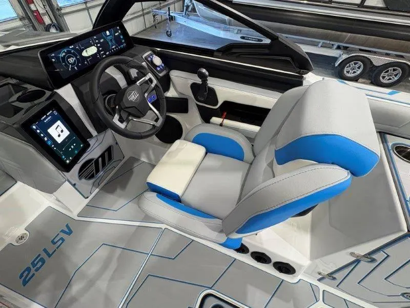 Slide: The Image of Malibu 25 LSV 2025 - 39