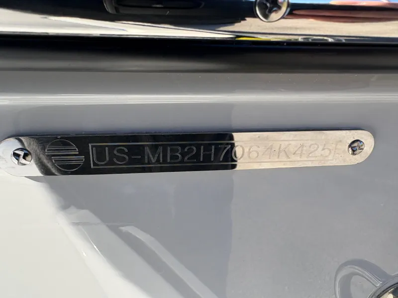 Slide: The Image of Malibu 25 LSV 2025 - 6