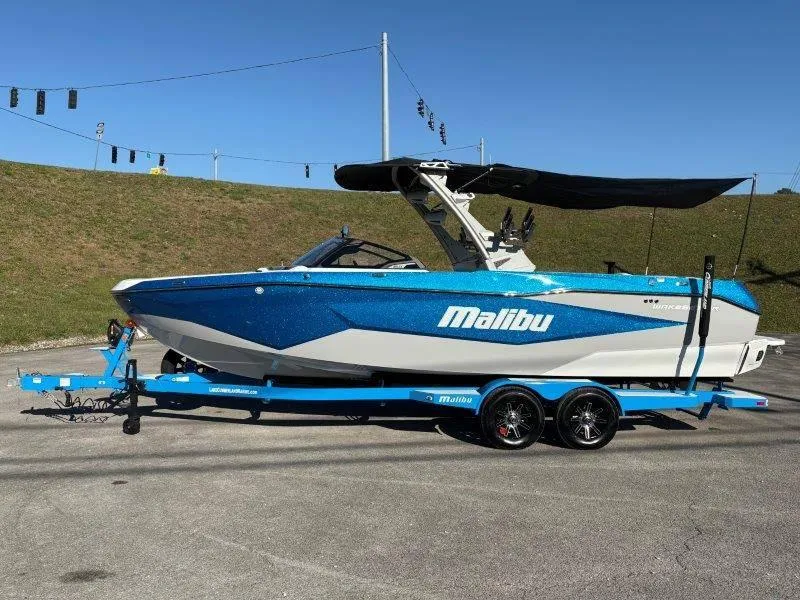 Slide: The Image of Malibu 25 LSV 2025 - 62