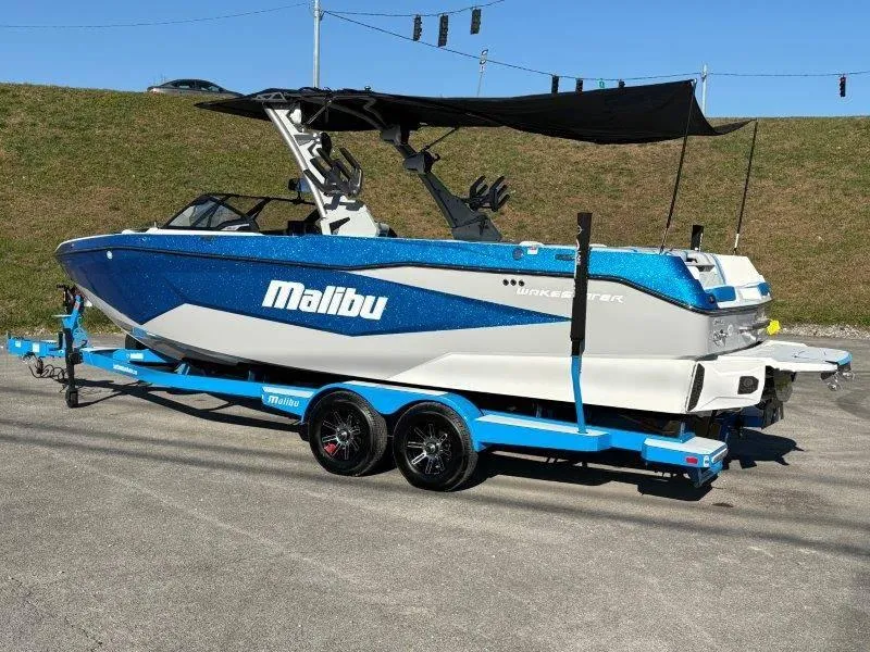 Slide: The Image of Malibu 25 LSV 2025 - 63