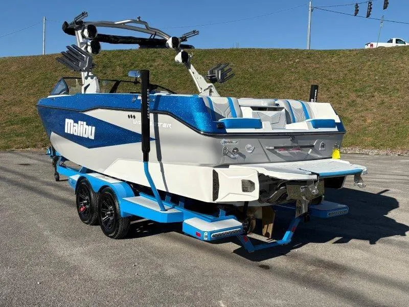 Slide: The Image of Malibu 25 LSV 2025 - 68