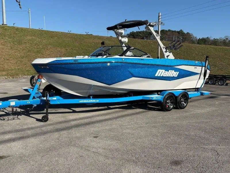 Slide: The Image of Malibu 25 LSV 2025 - 73