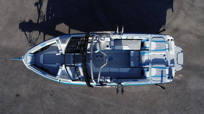 Slide: The Image of Malibu 25 LSV 2025 - 9