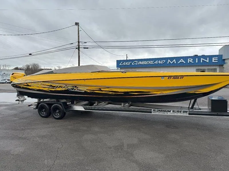 Slide: The Image of Spectre Catamaran 32 2013 - 15