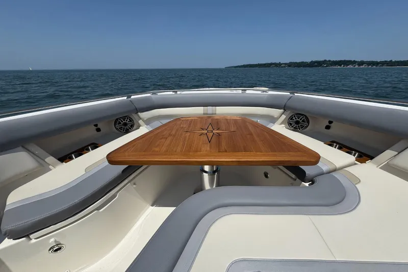 Slide: The Image of Boston Whaler 380 Realm 2025 - 76