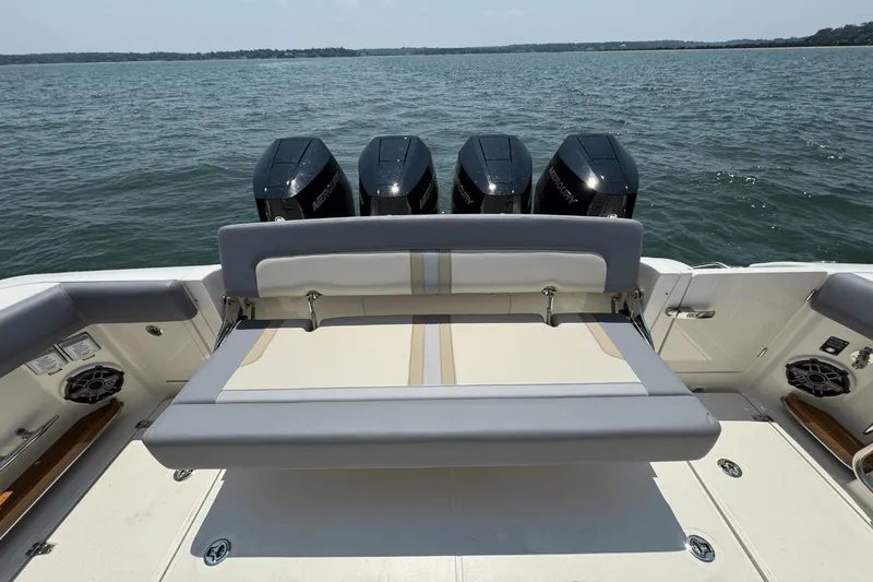 Slide: The Image of Boston Whaler 380 Realm 2025 - 6