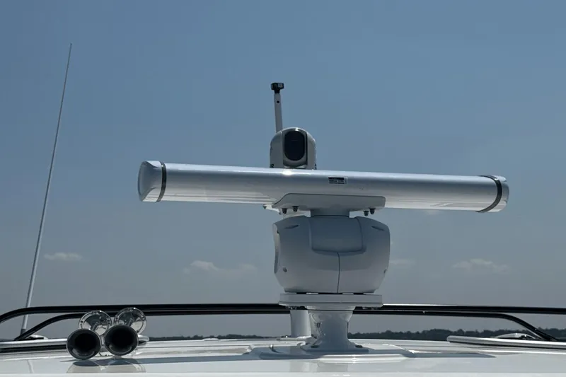 Slide: The Image of Boston Whaler 380 Realm 2025 - 94