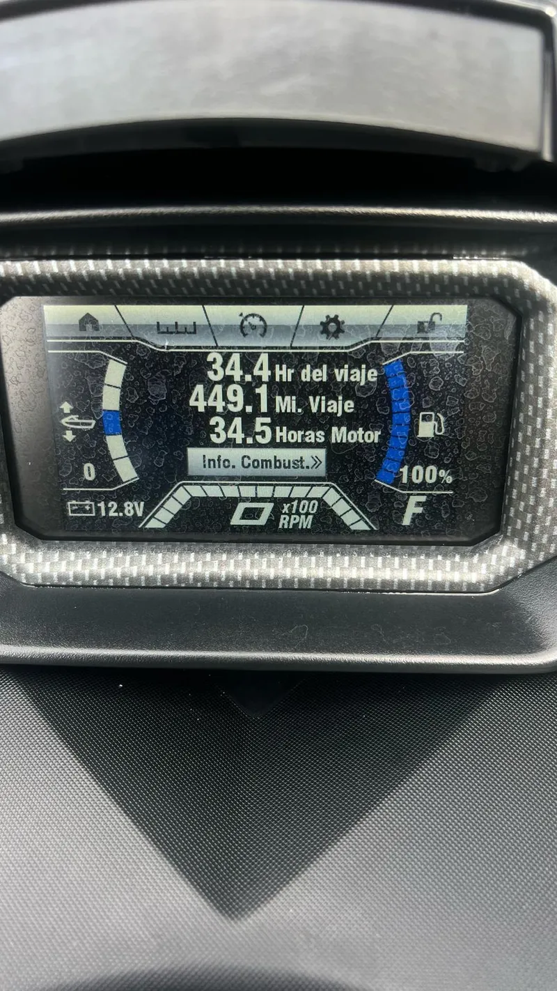 Slide: The Image of Close-up of a 2020 Yamaha WaveRunner FX Cruiser SVHO dashboard display. - 17