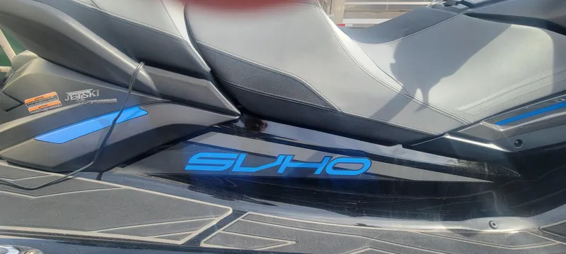 Slide: The Image of 2020 Yamaha WaveRunner FX Cruiser SVHO, black and blue seat detail. - 9