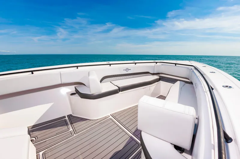 Slide: The Image of Fountain 38 Center Console 2020 - 11