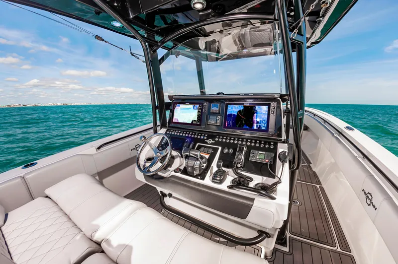 Slide: The Image of Fountain 38 Center Console 2020 - 17