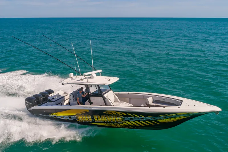 Slide: The Image of Fountain 38 Center Console 2020 - 42