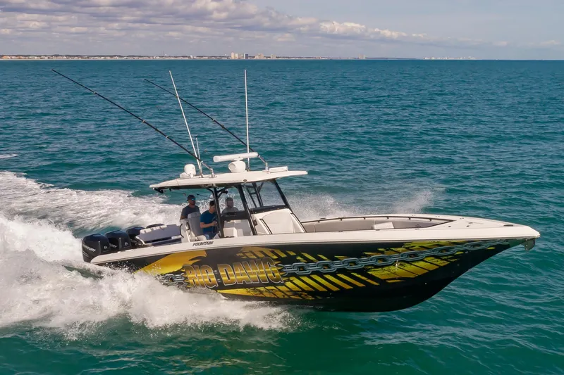 Slide: The Image of Fountain 38 Center Console 2020 - 5