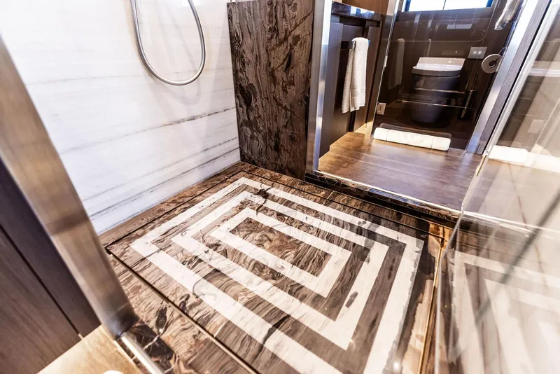 Slide: The Image of Custom 106' 2022 - 116