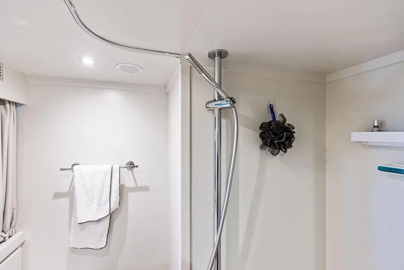 Slide: The Image of Custom 106' 2022 - 129