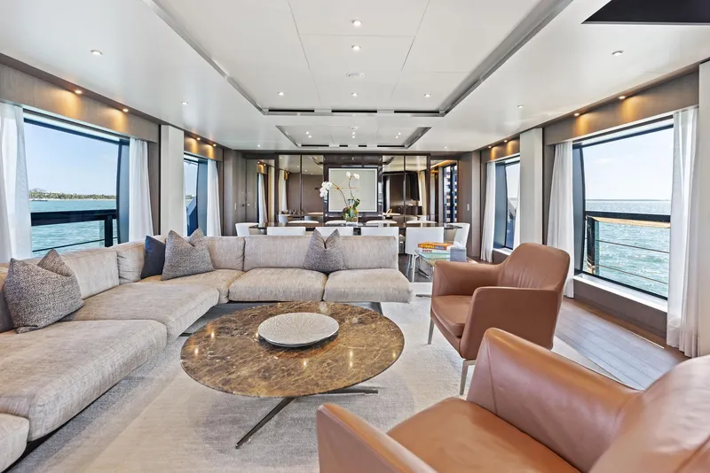 Slide: The Image of Custom 106' 2022 - 55