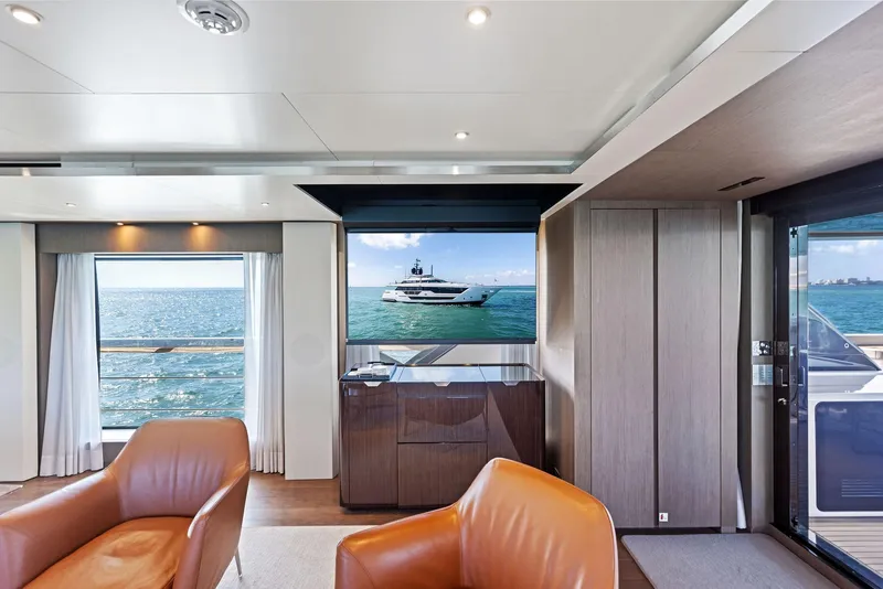 Slide: The Image of Custom 106' 2022 - 57