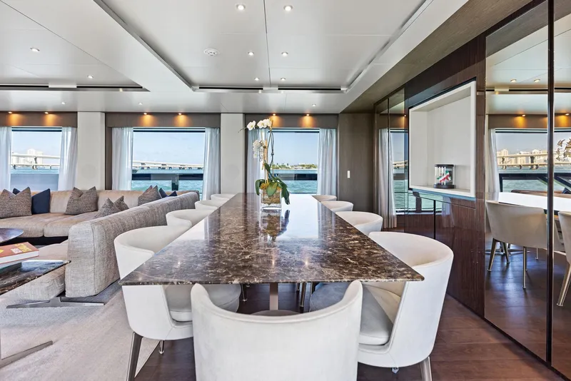 Slide: The Image of Custom 106' 2022 - 59