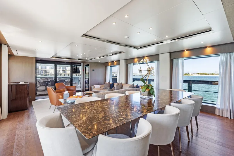 Slide: The Image of Custom 106' 2022 - 66