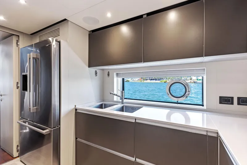 Slide: The Image of Custom 106' 2022 - 67